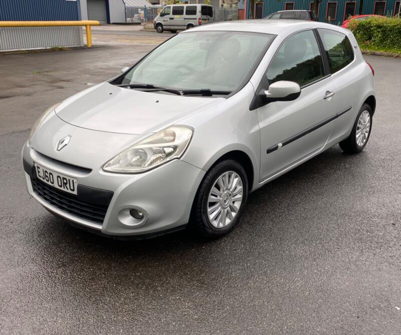 RENAULT CLIO